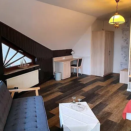 Up'n Diek Hotel 3*